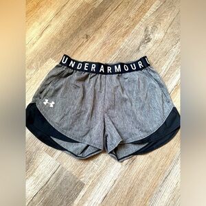 Under Armour Running Shorts Active Wear Workout Shorts Gray Black Size S